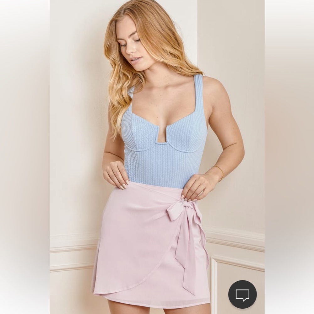Dusty lilac tie front mini skirt M